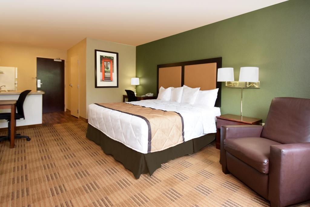 Extended Stay America Suites - Los Angeles - Northridge Екстер'єр фото